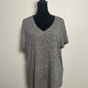 Athleta Animal Print Patterned Short Sleeve Tee